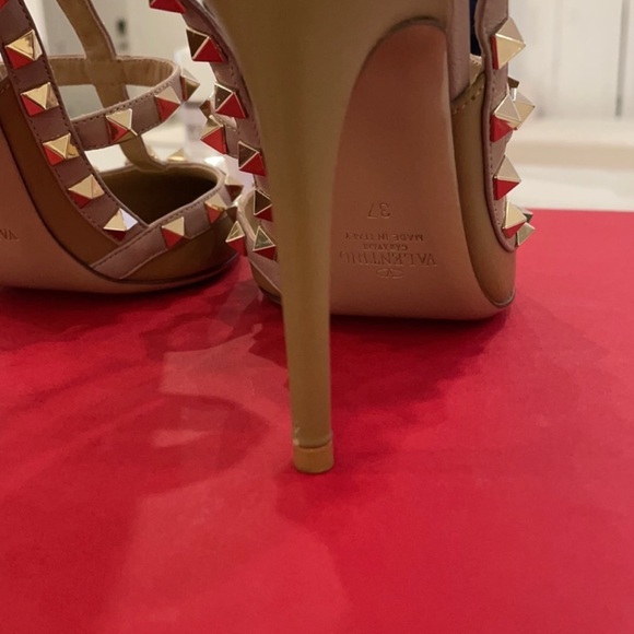 Valentino ROCKSTUD CAGED PUMP heels - Picture 5 of 8